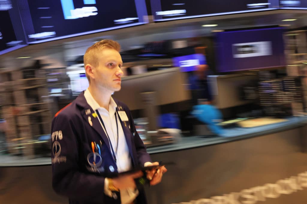 Markets Open After Falling More 800 Points On Tuesday