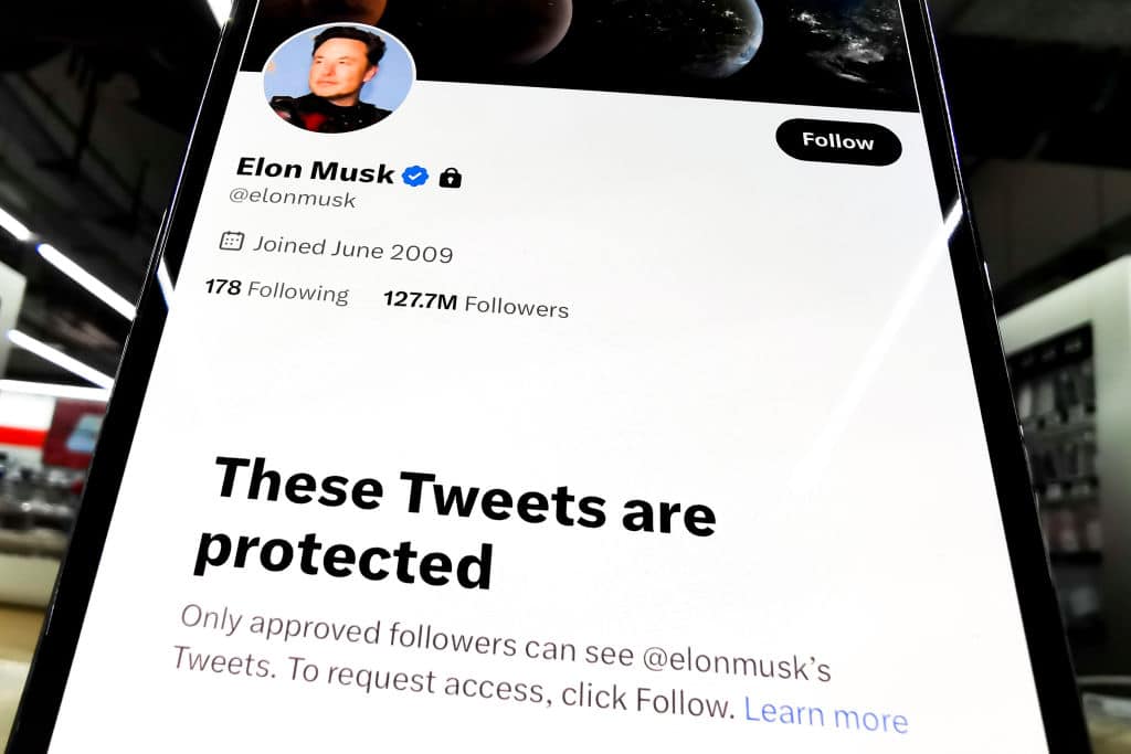 Elon Musk Makes Twitter Account Private