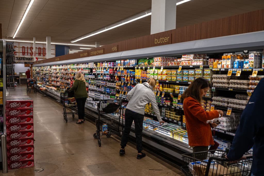 A Safeway Grocery Store Ahead Of Alberston’s Earnings Figures