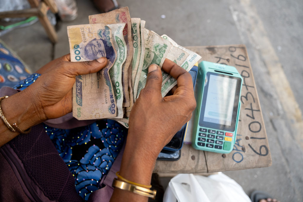 Nigeria’s Dying ATMs Leave a Cash-Shaped Hole Filled by Agents