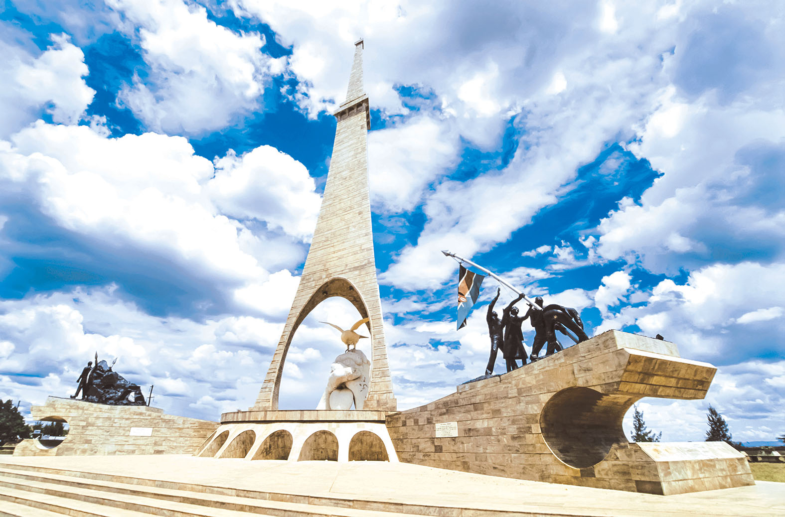 Kenya,,Nairobi,,Indipendence,Monument,(film,Scan)