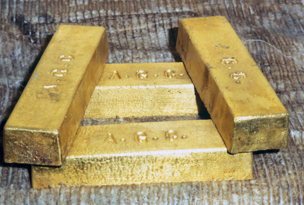 Gold Surges Past Record $5,100–Silver Rises More Than 8% - Forbes Africa